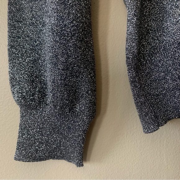 Vintage Metallic Silver Long Sleeve Turtle/High Neck Silver Top Size Small - Picture 8 of 10